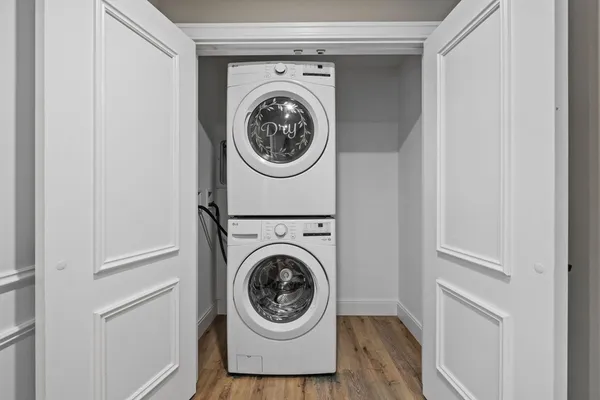 $3,700 | 3 Burke Lane, Unit 202, Wellesley, MA 02481
