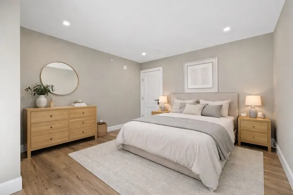 $3,700 | 3 Burke Lane, Unit 202, Wellesley, MA 02481