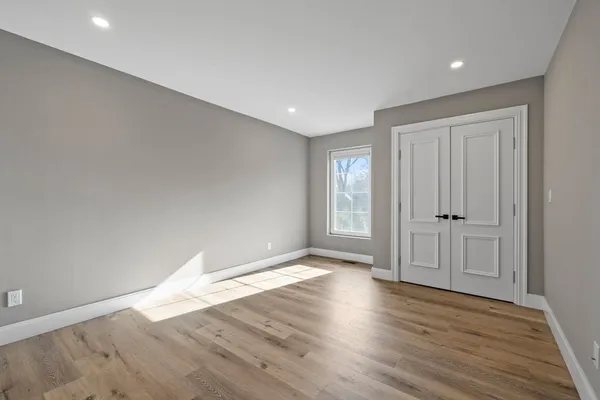 $3,700 | 3 Burke Lane, Unit 202, Wellesley, MA 02481