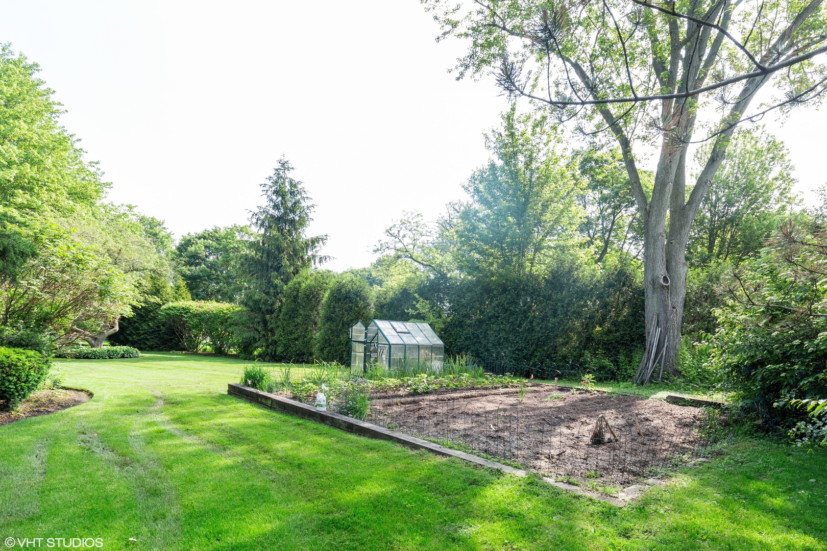 1991 Pheasant Trail Inverness, IL 60067 - Photo 52 of 53 a view of a tiny house with a park