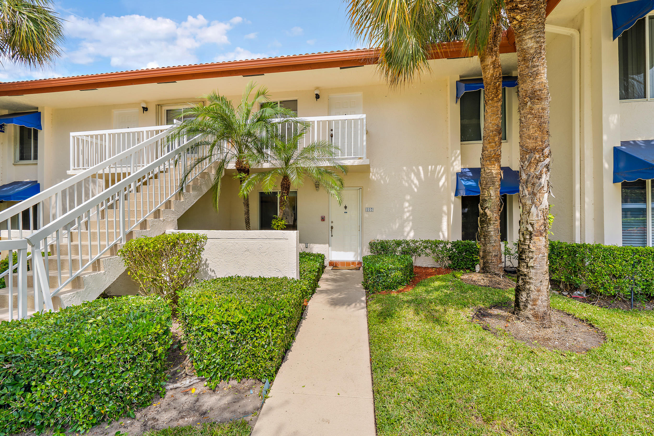 320 Northwest 67th Street, Unit C107 Boca Raton, FL 33487 - Photo 4 of 22 1st Floor Condo!