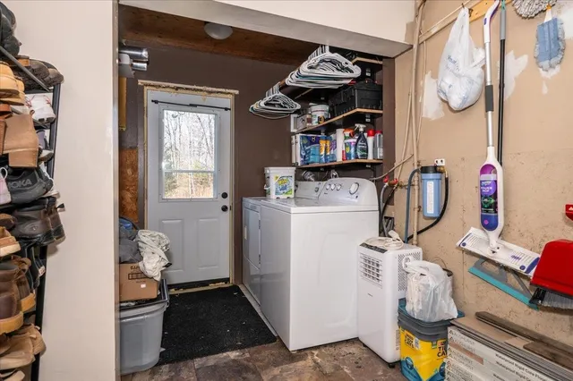 $185,000 | 6845 South State Highway, Foxboro, WI 54836