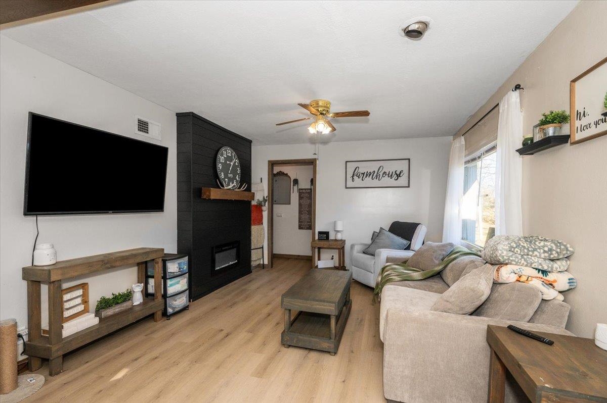 6845 South State Highway Foxboro, WI 54836 - Photo 5 of 18