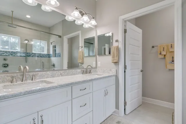 $589,999 | 7804 Thorn Hill Lane, Tallahassee, FL 32312