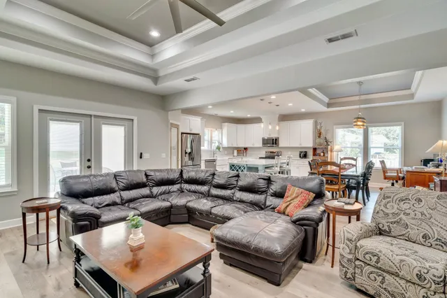 $589,999 | 7804 Thorn Hill Lane, Tallahassee, FL 32312