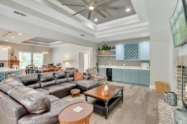 $589,999 | 7804 Thorn Hill Lane, Tallahassee, FL 32312