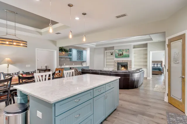 $589,999 | 7804 Thorn Hill Lane, Tallahassee, FL 32312