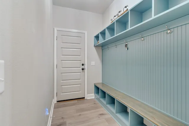 $589,999 | 7804 Thorn Hill Lane, Tallahassee, FL 32312