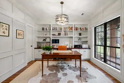 $2,100,000 | 111 Hidden Creek, Wimberley, TX 78676