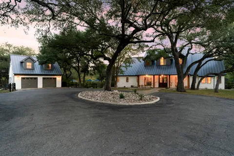$2,100,000 | 111 Hidden Creek, Wimberley, TX 78676