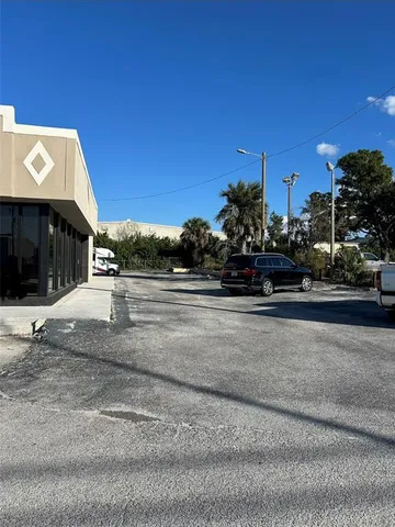 $35 | 5819 North 56th Street, Tampa, FL 33610