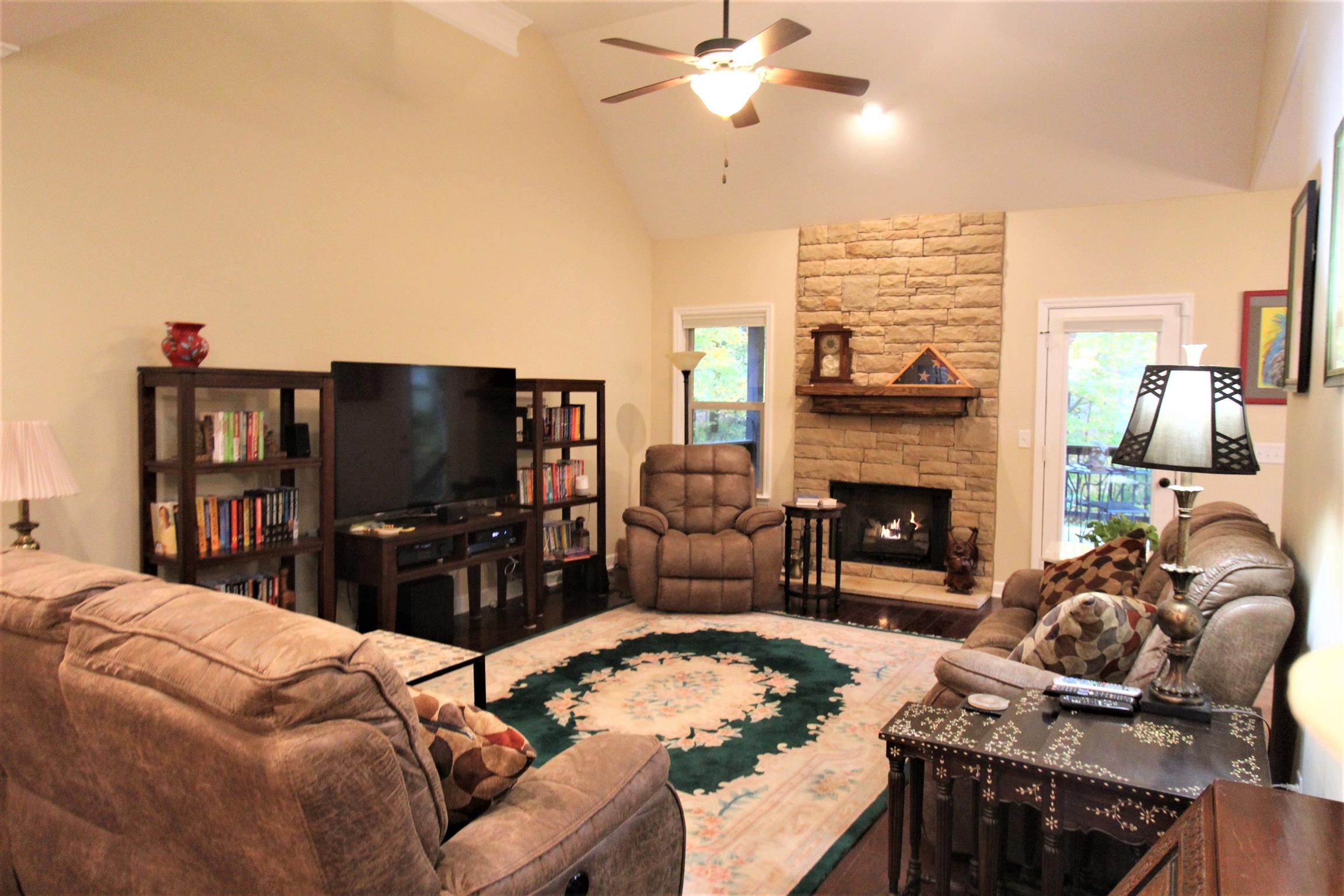 396 Abbey Road Lebanon, TN 37090 - Photo 3 of 23 a living room with furniture and a flat screen tv