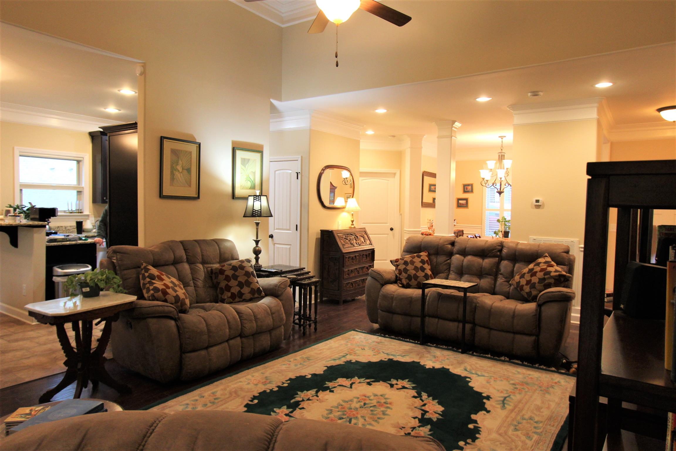 396 Abbey Road Lebanon, TN 37090 - Photo 5 of 23 a living room with furniture