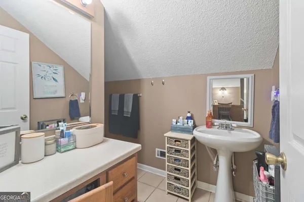 $369,000 | 513 South Red Rock Road, Toccoa, GA 30577