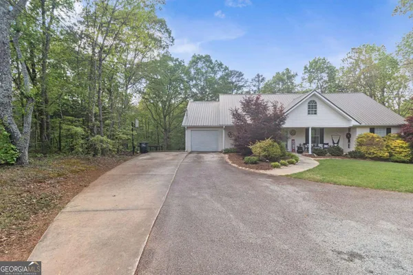 $369,000 | 513 South Red Rock Road, Toccoa, GA 30577