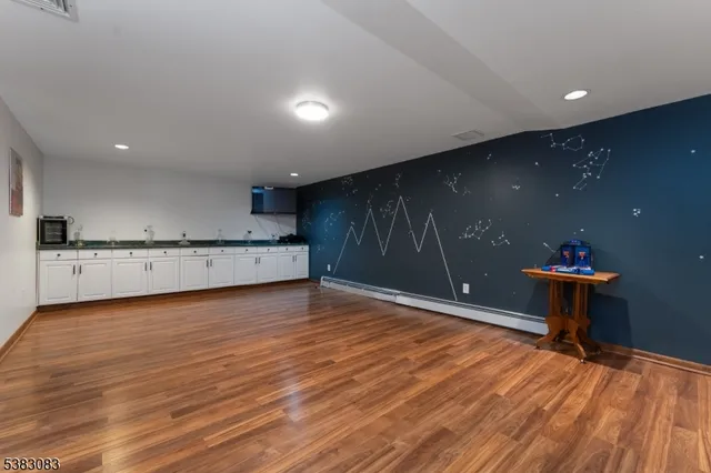 $885,000 | 147 Beacon Hill Road, Califon, NJ 07830