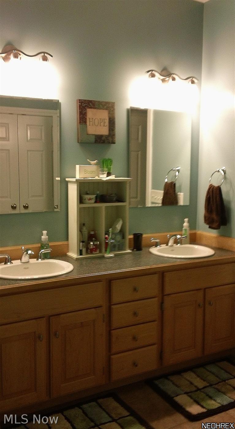 4526 Cutter Road Apple Creek, OH 44606 - Photo 10 of 25 Gallery Image 10
