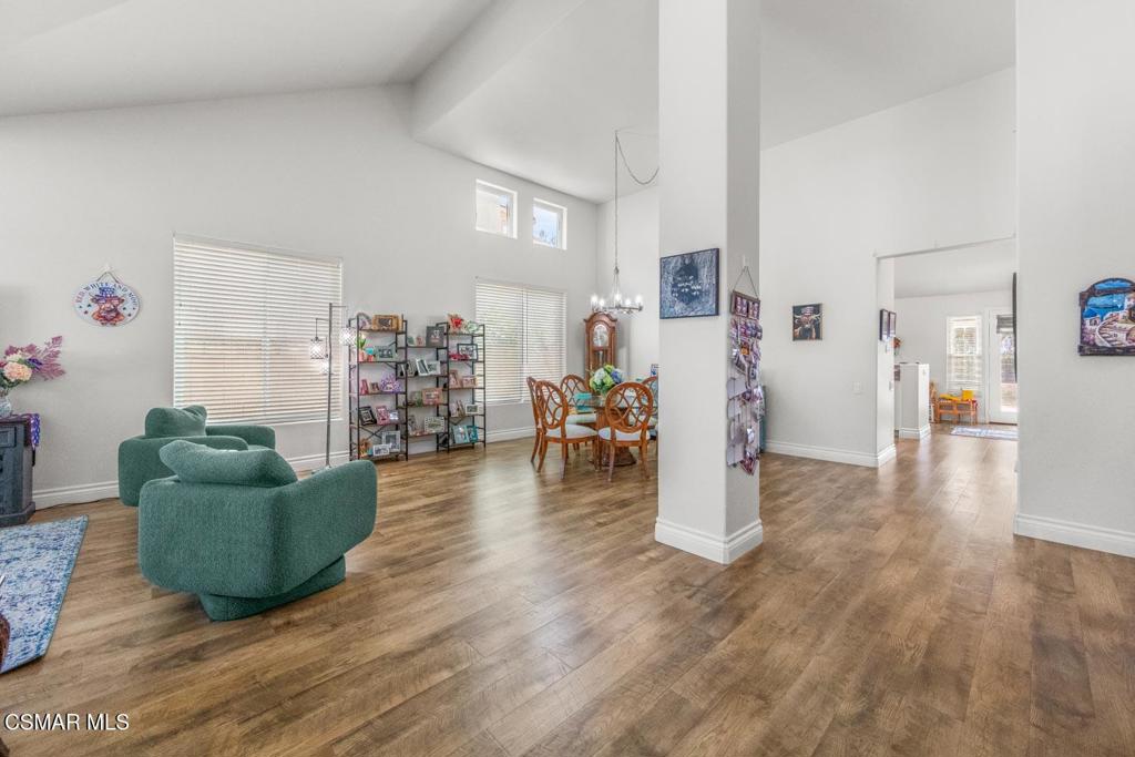 4177 Kingsview Road Moorpark, CA 93021 - Photo 3 of 28