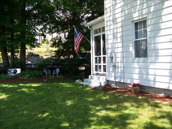 5 Whitins Road Sutton, MA 01590 - Photo 6 of 29