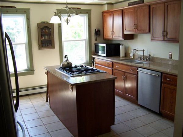 5 Whitins Road Sutton, MA 01590 - Photo 8 of 29
