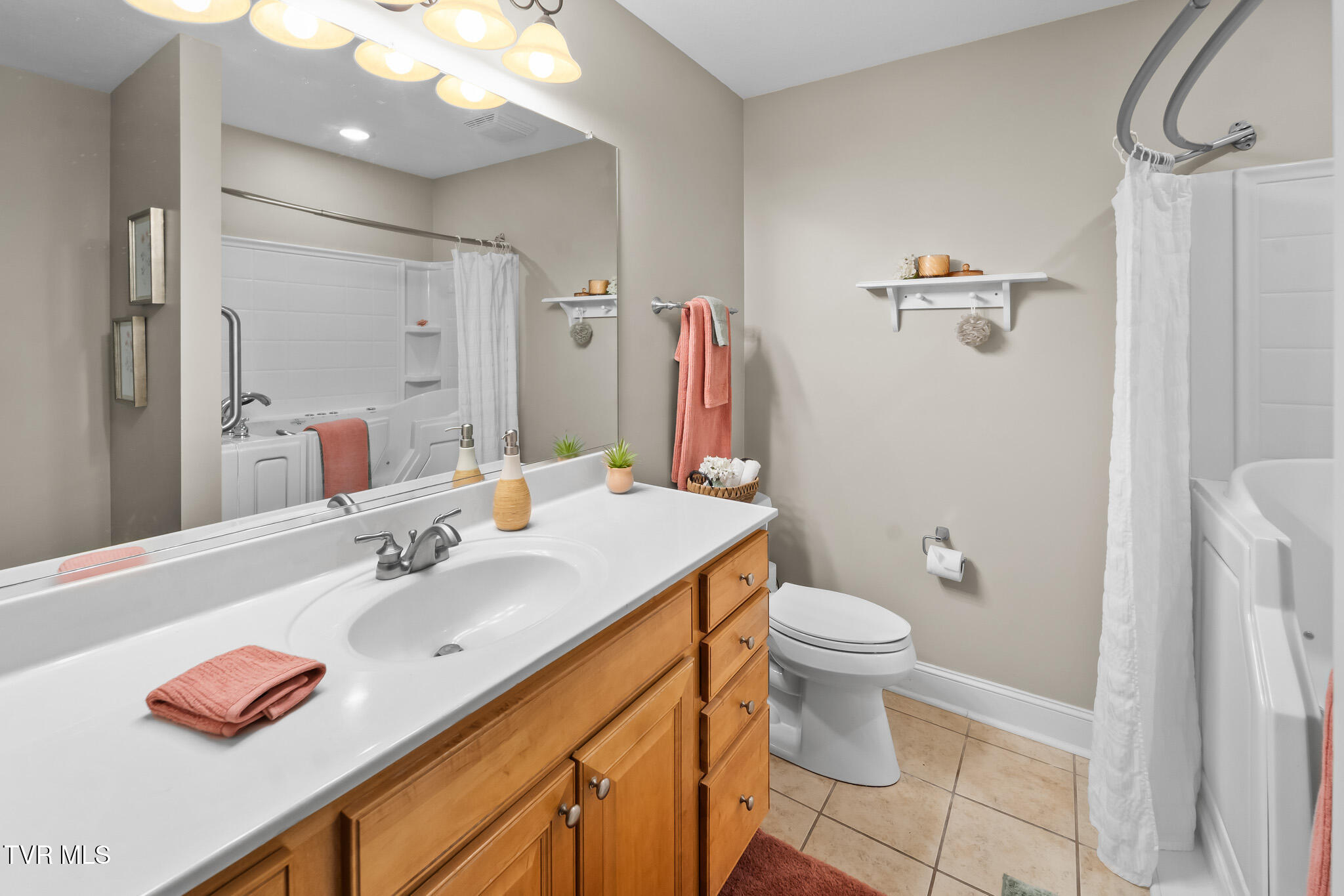 1684 Hatterdale Farm Road, Unit B Blountville, TN 37617 - Photo 26 of 49 DSC07251