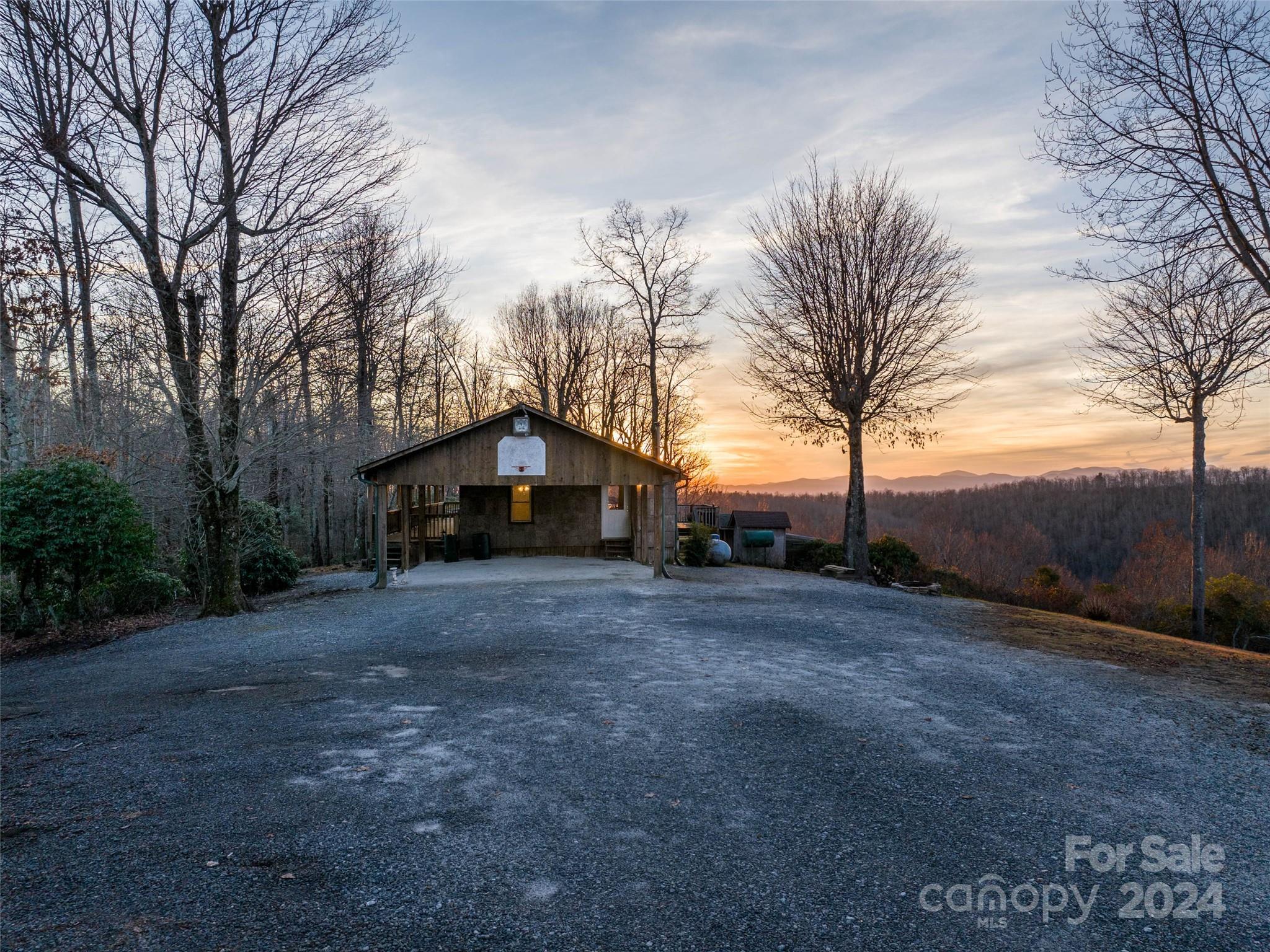1228 Nancy Mountain Road Rosman, NC 28772 - Photo 4 of 40 Gallery Image 4