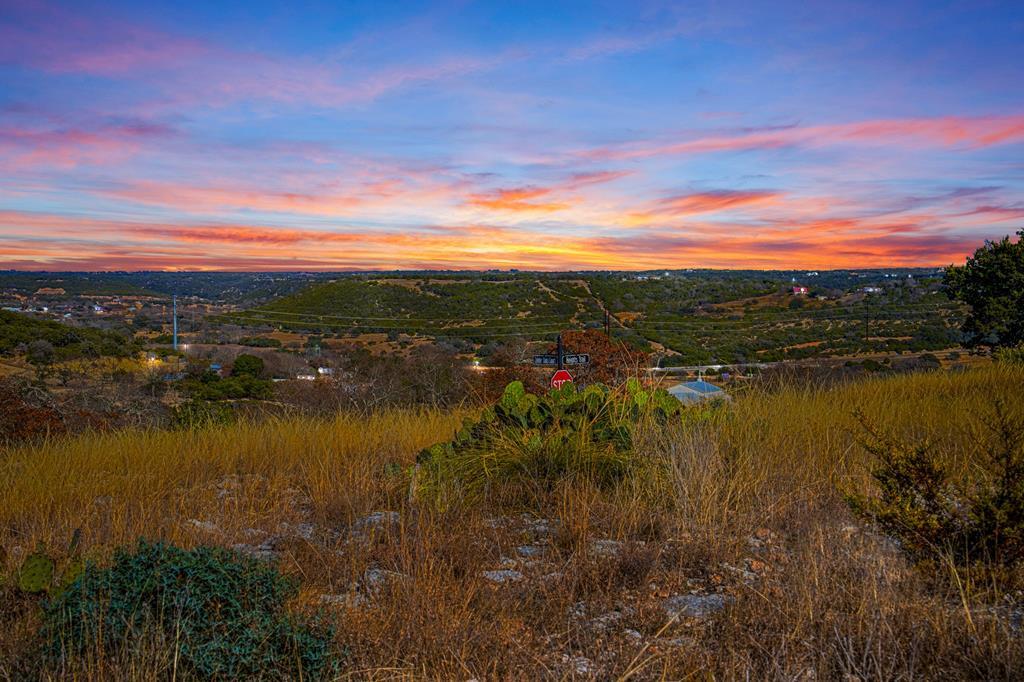 216 Heights Trail Kerrville, TX 78028 - Photo 3 of 12