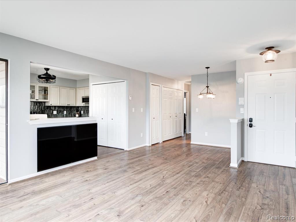1700 River Road, Unit 9 Marysville, MI 48040 - Photo 3 of 23