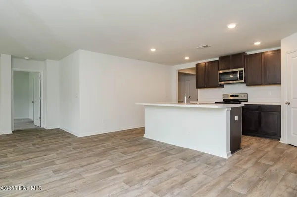 $2,200 | 635 Avington Lane Northeast, Leland, NC 28451