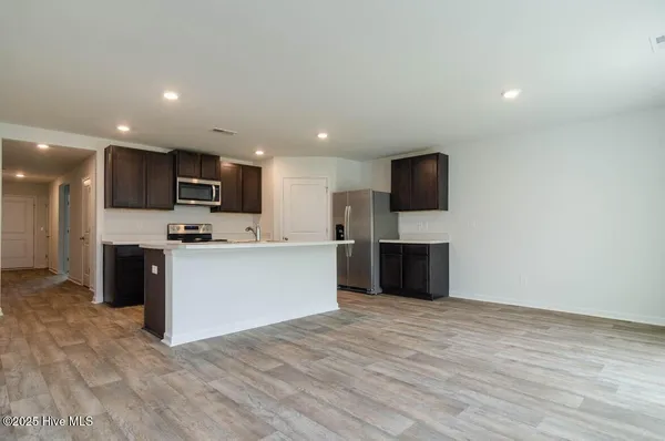 $2,200 | 635 Avington Lane Northeast, Leland, NC 28451