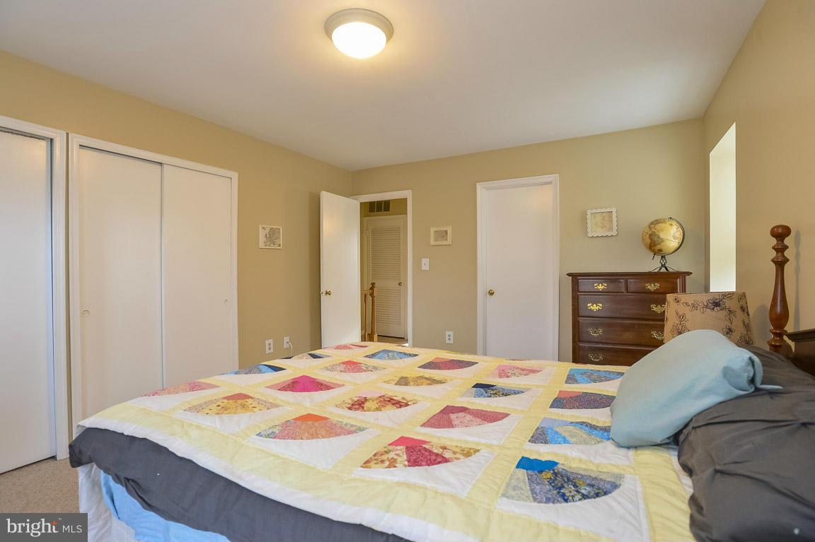 2425 South Walter Reed Drive, Unit 16 Arlington, VA 22206 - Photo 12 of 21 Bedroom (Master)