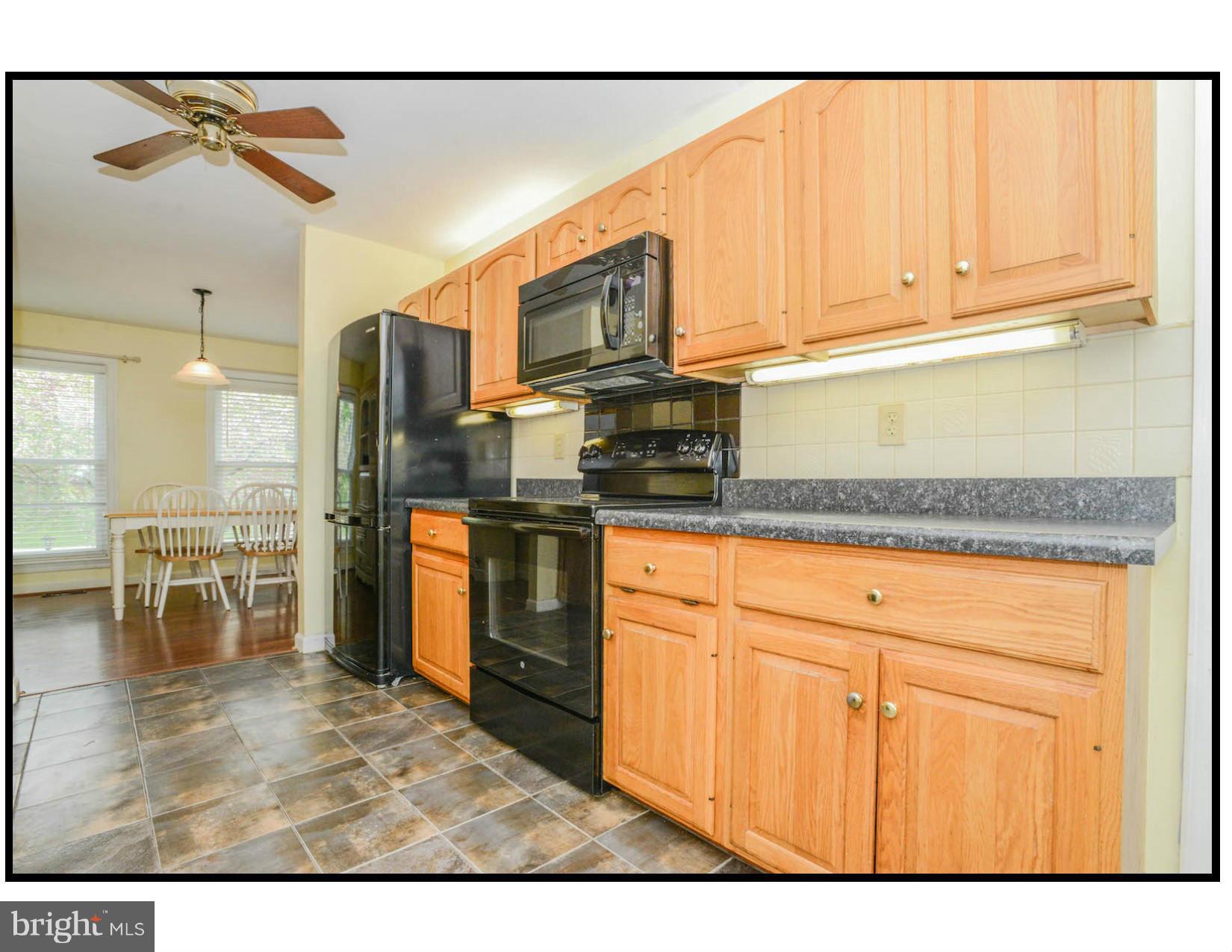 6914 Fox Chase Road New Market, MD 21774 - Photo 7 of 26 Kitchen - Leads to Dining Area