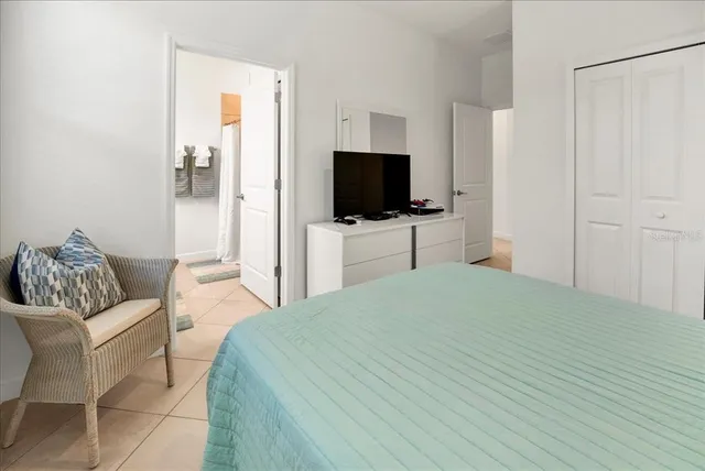 $4,000 | 5161 Coral Reef Way, Bradenton, FL 34211