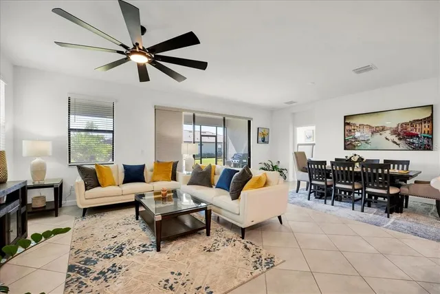 $4,000 | 5161 Coral Reef Way, Bradenton, FL 34211