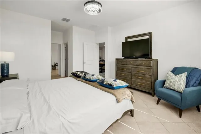 $4,000 | 5161 Coral Reef Way, Bradenton, FL 34211