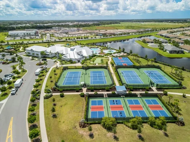 $4,000 | 5161 Coral Reef Way, Bradenton, FL 34211