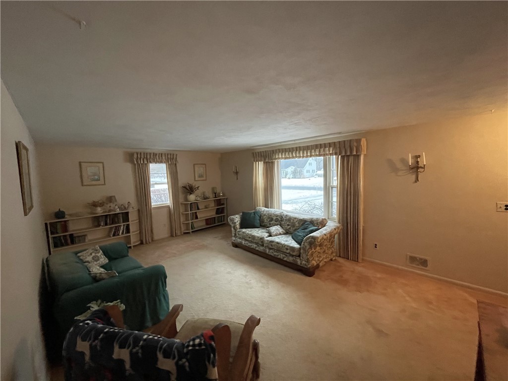 11 Meadow Drive Ogden, NY 14559 - Photo 4 of 29