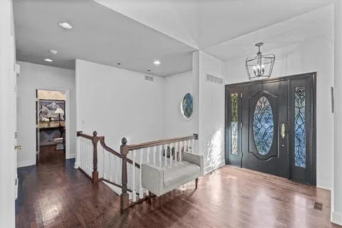 $999,999 | 16750 Village Drive, Loch Lloyd, MO 64012