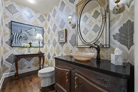 $999,999 | 16750 Village Drive, Loch Lloyd, MO 64012