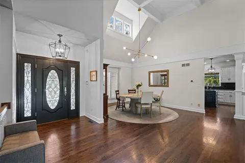 $999,999 | 16750 Village Drive, Loch Lloyd, MO 64012