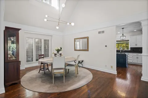 $999,999 | 16750 Village Drive, Loch Lloyd, MO 64012