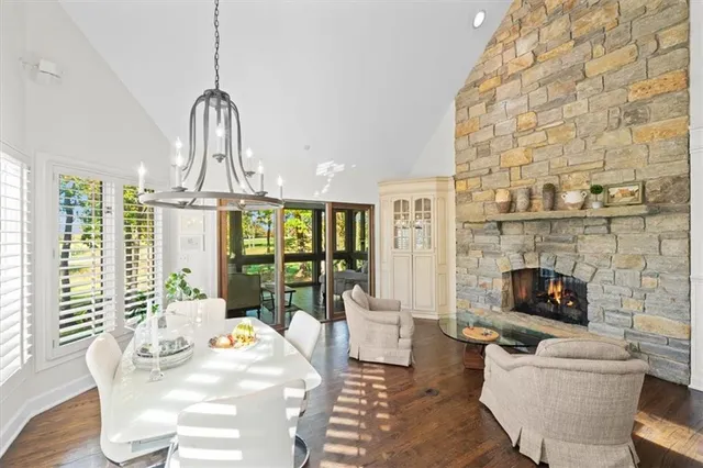 $999,999 | 16750 Village Drive, Loch Lloyd, MO 64012