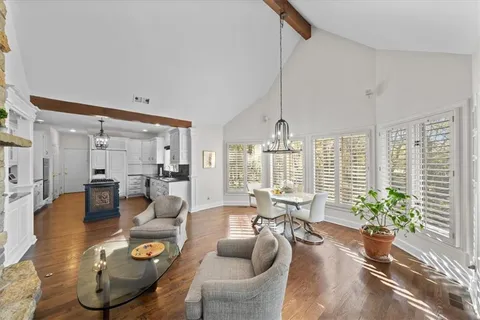 $999,999 | 16750 Village Drive, Loch Lloyd, MO 64012