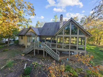 $999,999 | 16750 Village Drive, Loch Lloyd, MO 64012