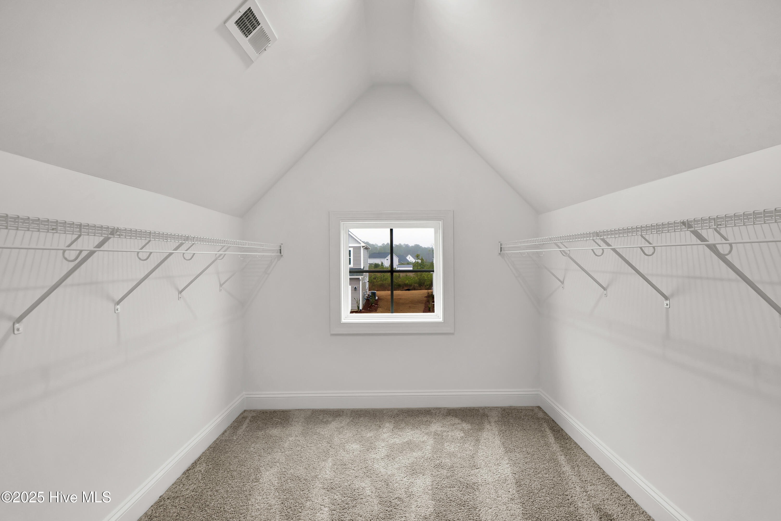 2772 Longleaf Pine Circle Leland, NC 28451 - Photo 27 of 43 P2011218