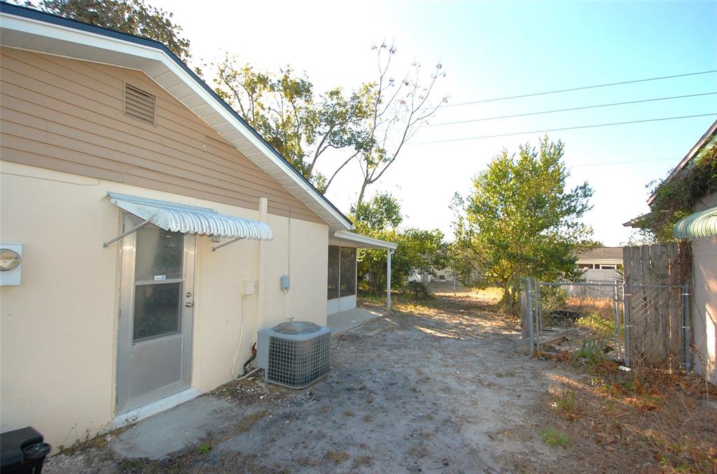 7814 Topay Lane Port Richey, FL 34668 - Photo 11 of 12