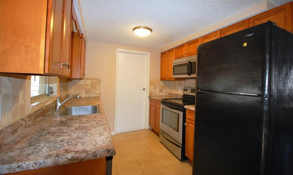 7814 Topay Lane Port Richey, FL 34668 - Photo 5 of 12