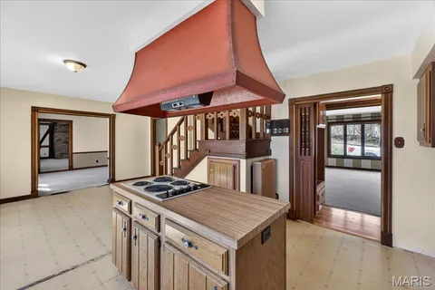 $894,900 | 13777 Clayton Road, Town and Country, MO 63017