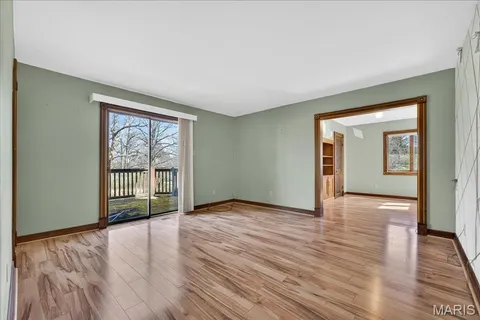 $894,900 | 13777 Clayton Road, Town and Country, MO 63017