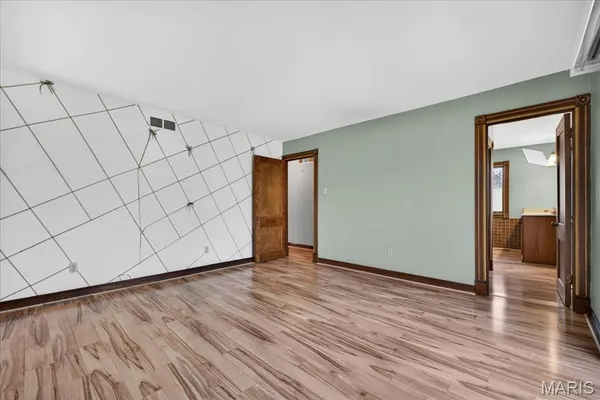 $894,900 | 13777 Clayton Road, Town and Country, MO 63017